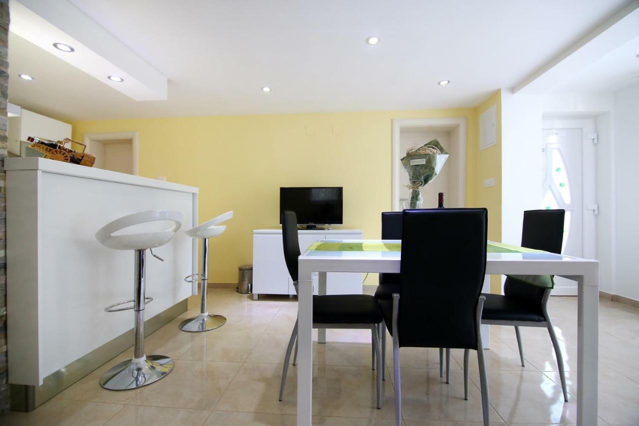 Willa Luxury House With Pool Trogir Zewnętrze zdjęcie